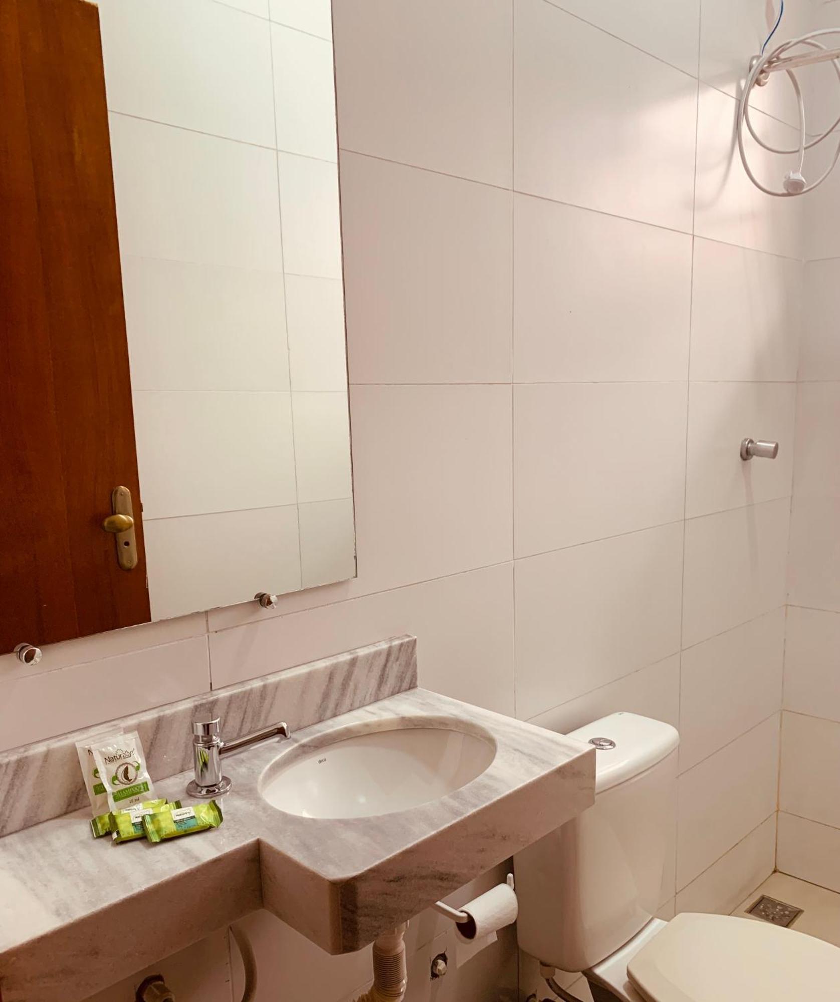 Hotel Belvedere Araras - Facil Acesso Hospital Sao Leopoldo E Faculdades Værelse billede